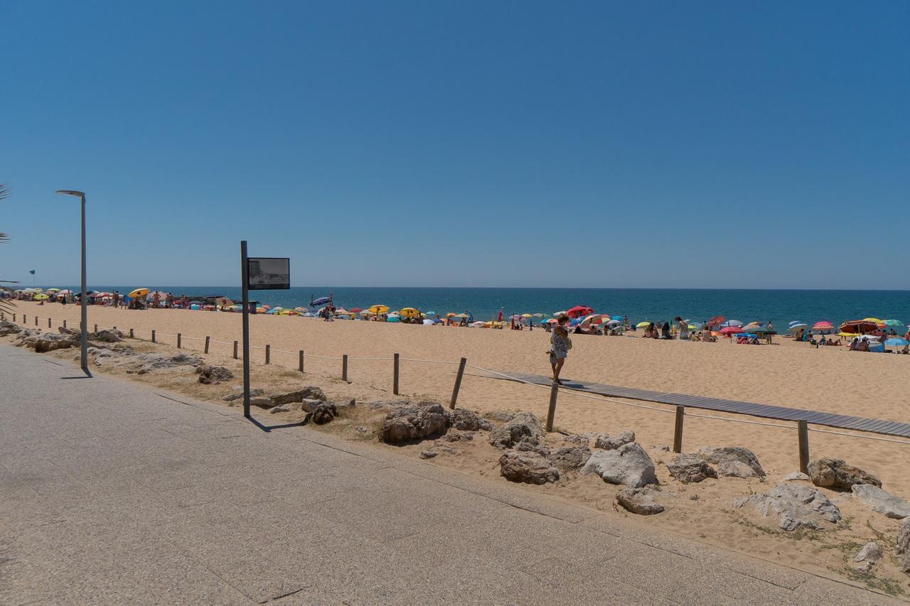 Apartmán T2 Avenida- Frente Mar, Ar-Condicionado, Wifi Quarteira Exteriér fotografie
