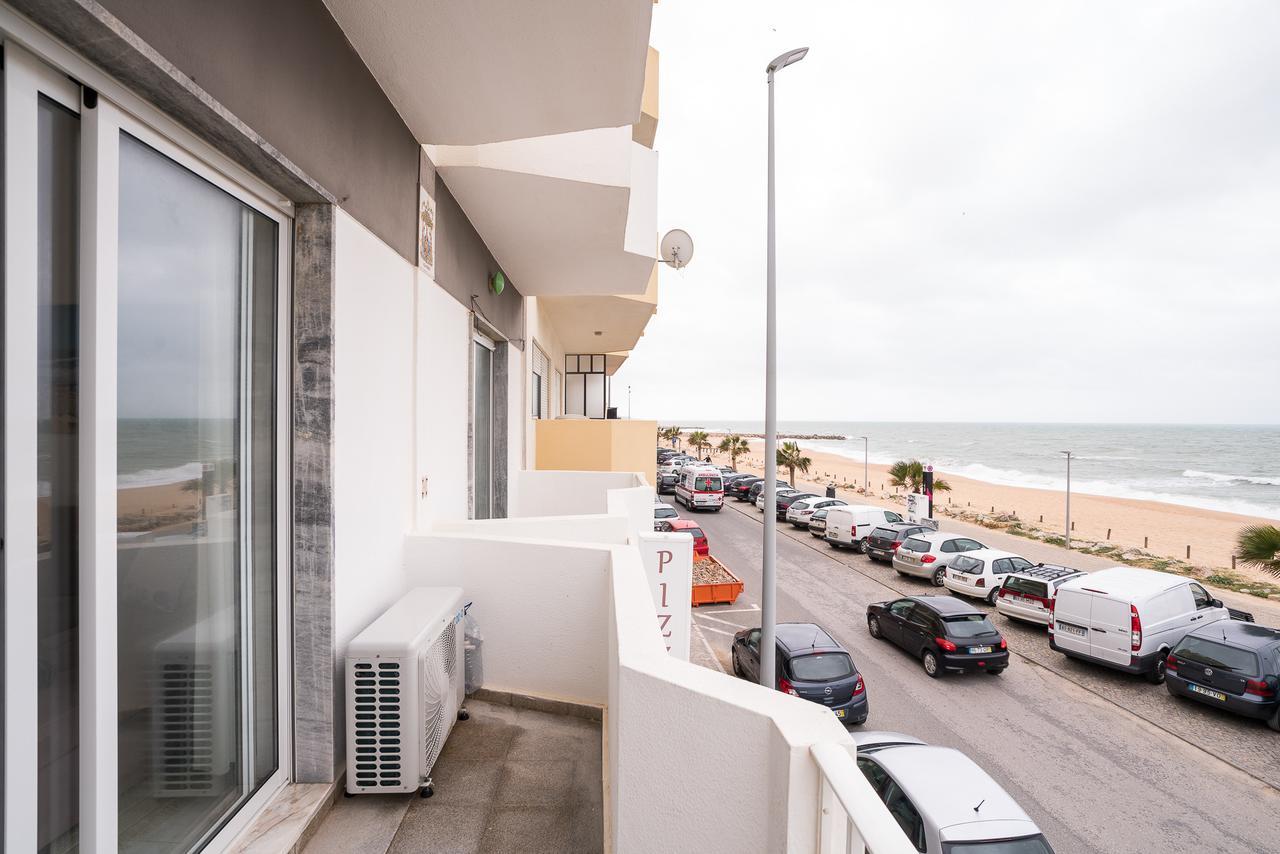 Apartmán T2 Avenida- Frente Mar, Ar-Condicionado, Wifi Quarteira Exteriér fotografie