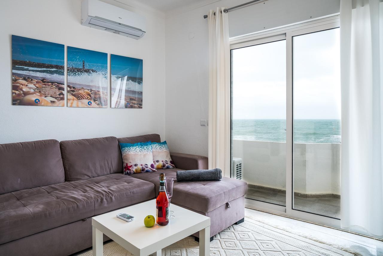 Apartmán T2 Avenida- Frente Mar, Ar-Condicionado, Wifi Quarteira Exteriér fotografie